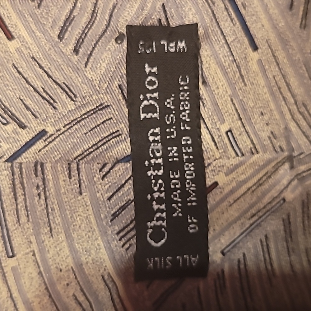 Christian Dior Men's Designer Tie 100% SILK - Picture 4 of 4